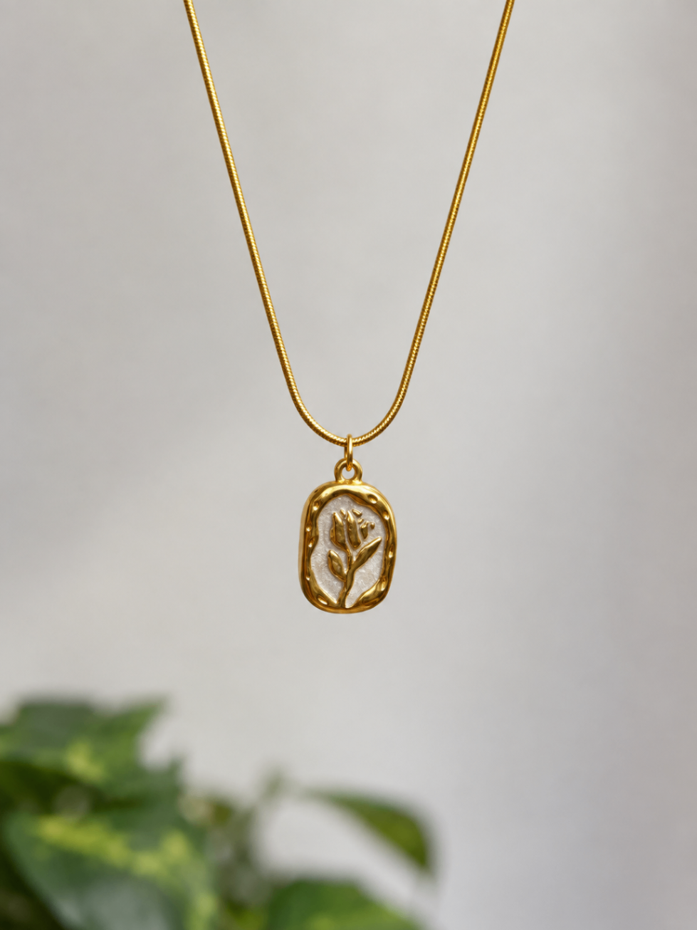 Flora Charm Necklace